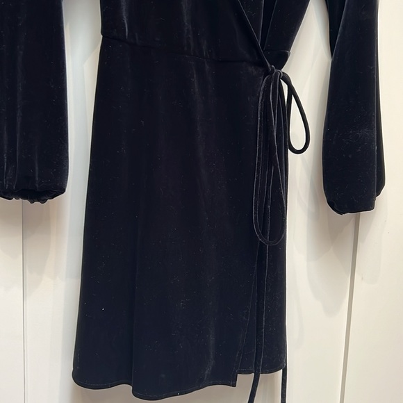 Zara Velvet Wrap Dress - Picture 4 of 5